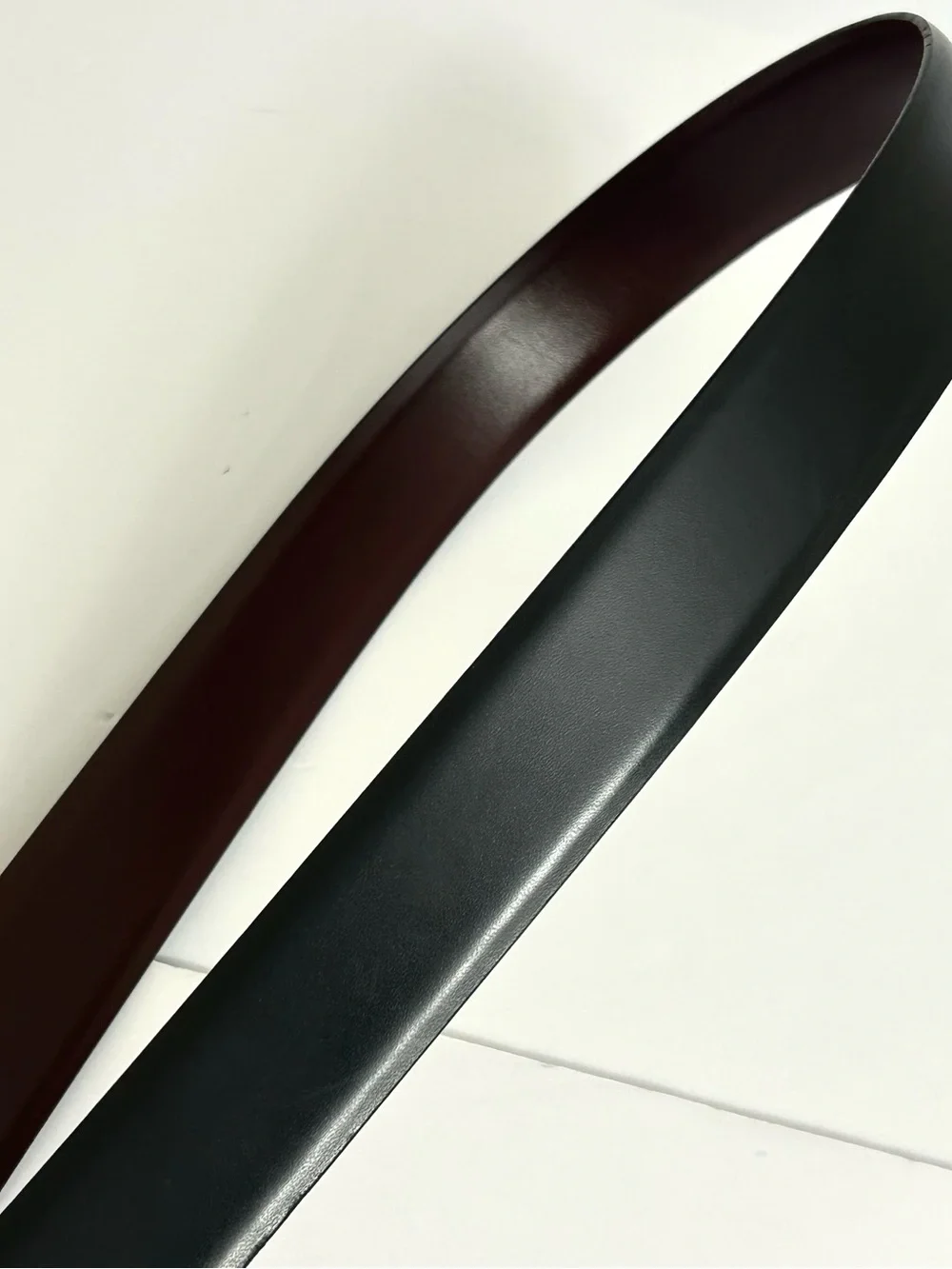 Bally Reversible Black/Burgundy Leather Men's Dress Belt Sz 38 Swiss Crest Italy